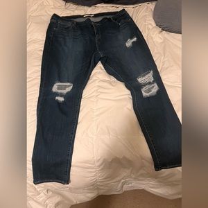 Plus size women’s Levi jeans